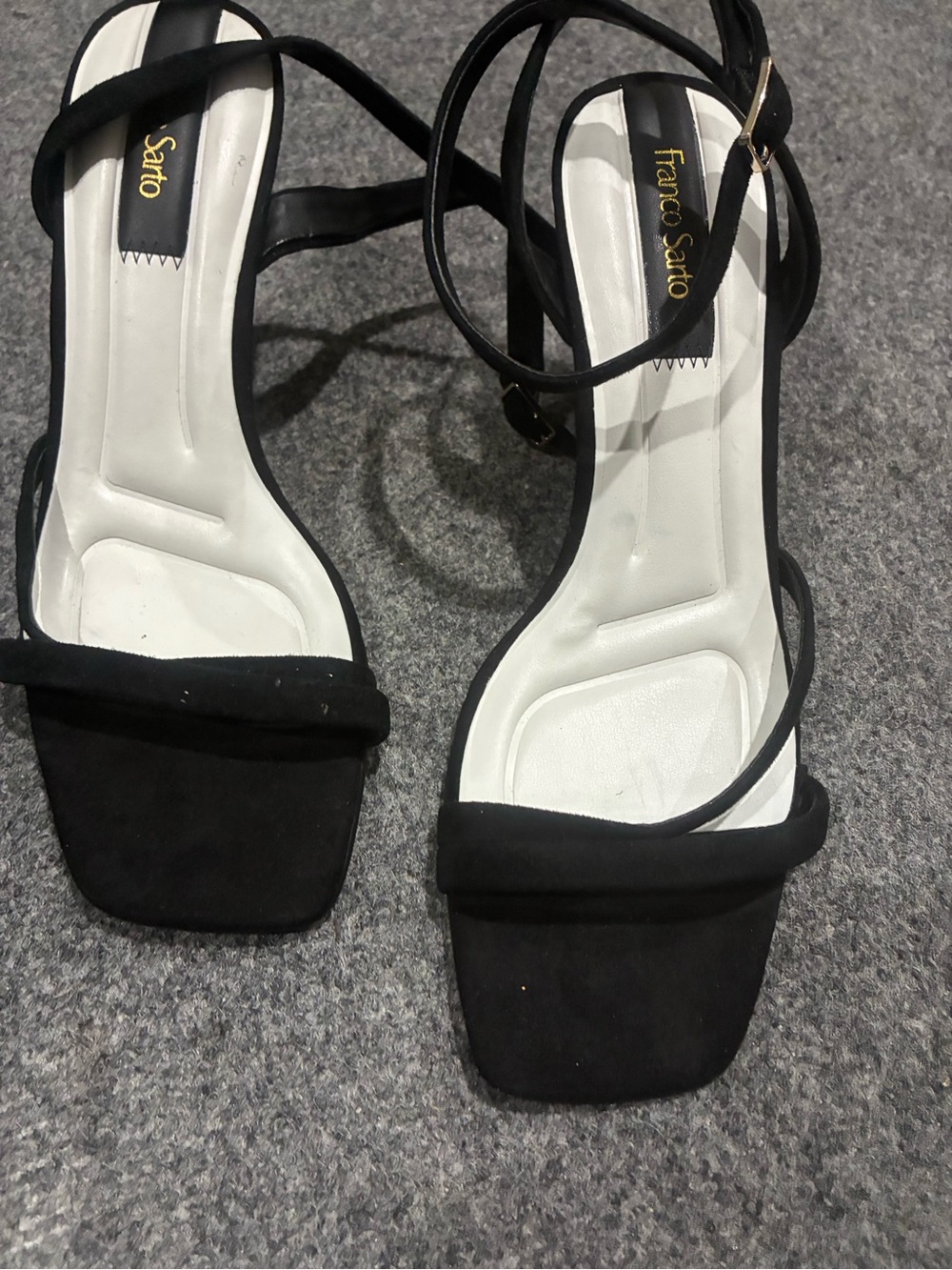 Franco Sarto NWOT Women's Black Strappy Wedge Sandals